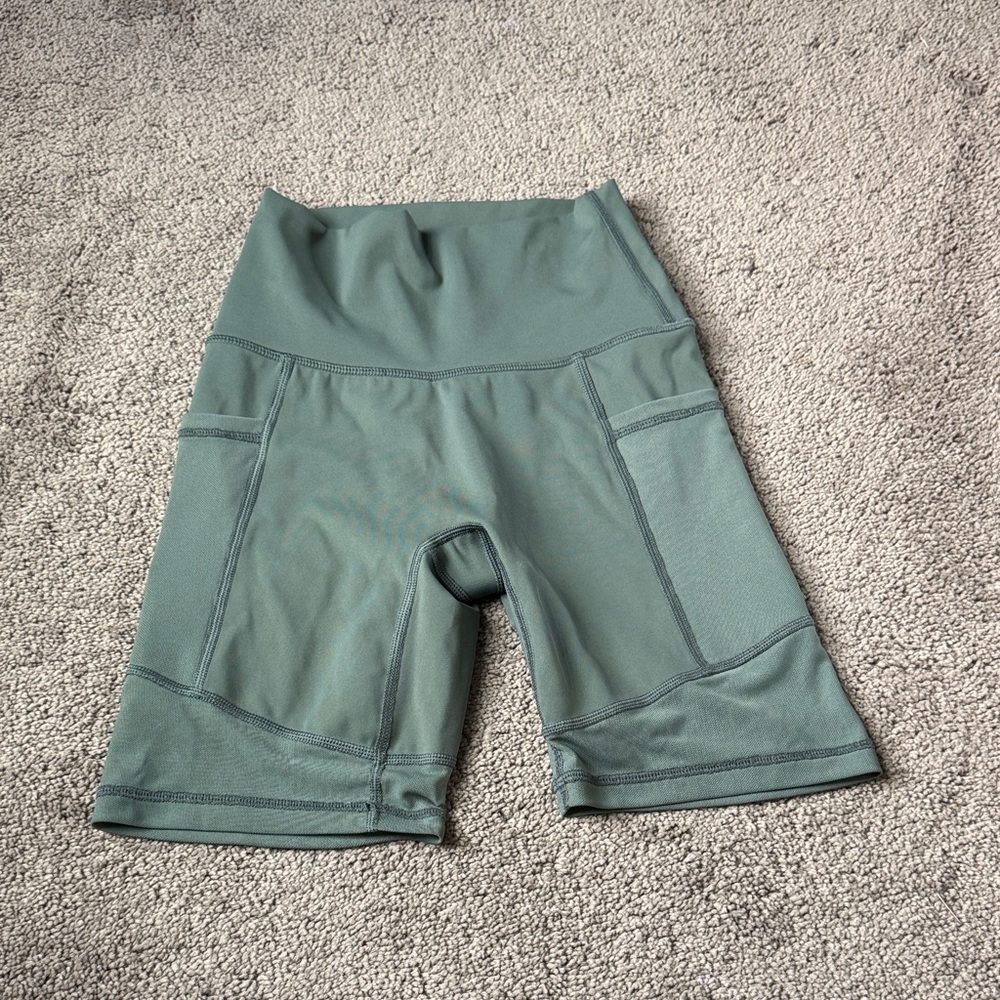 Aerie Olive Green Biker Shorts SIZE XS High Waisted Athletic Gym Workout Pockets